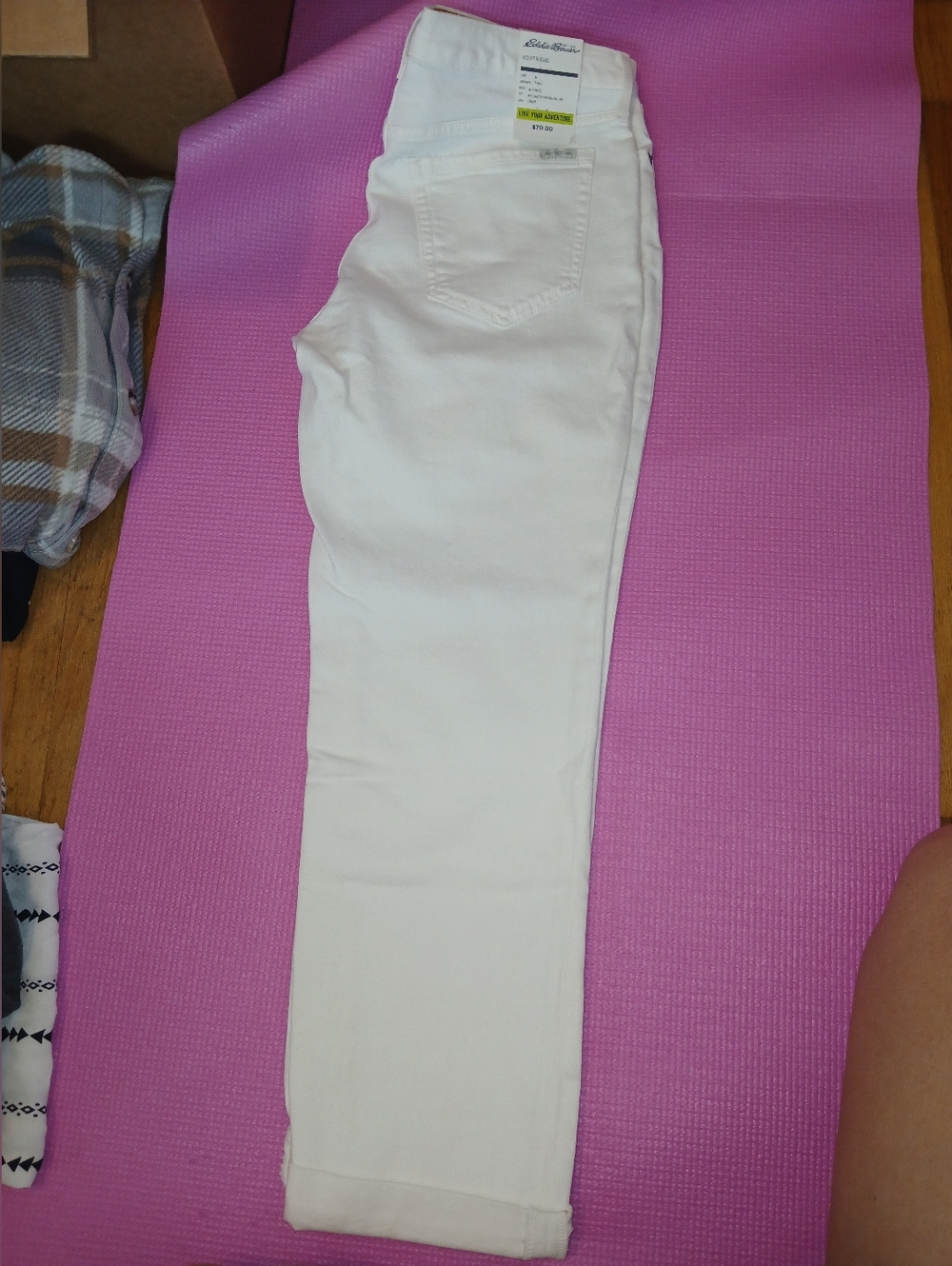 EDDIE BAUER WOMEN'S CROPPED JEANS, WHITE, MID RISE, RELAXED FIT, SIZE 6 TALL